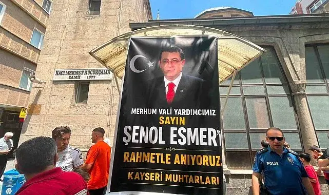 Muhtarlardan merhum vali yardımcısına vefa