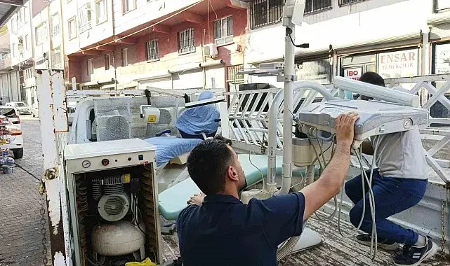 Ruhsatsız 2 diş merkezi mühürlendi