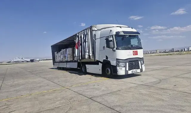 Venezuela'daki depremin ardından UMKE ekipleri tarafından 1 tır dolusu ilaç ve tıbbi sarf malzemesi bölgeye gönderildi