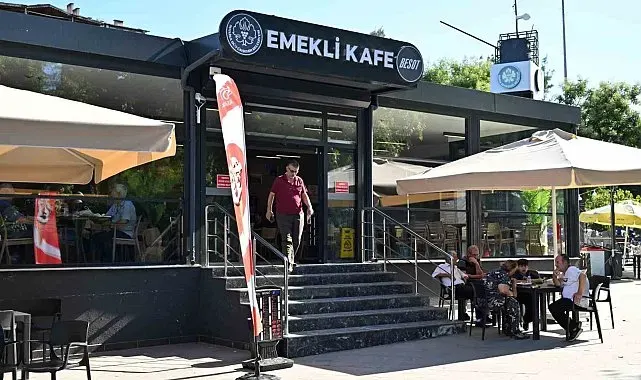 Manisa'da emeklileri mutlu eden hizmet