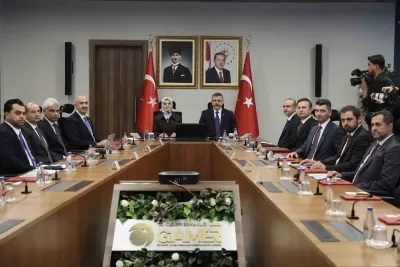 Bakan Göktaş ve Bakan Çiftçi 81 İlin Valileriyle Video Konferans Toplantısı Gerçekleştirdi