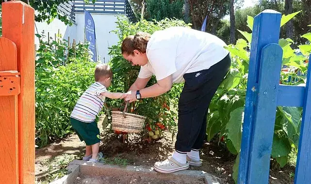 Büyükşehir'in Otizm Destek Merkezleri'nde ilk ders doğa sevgisi