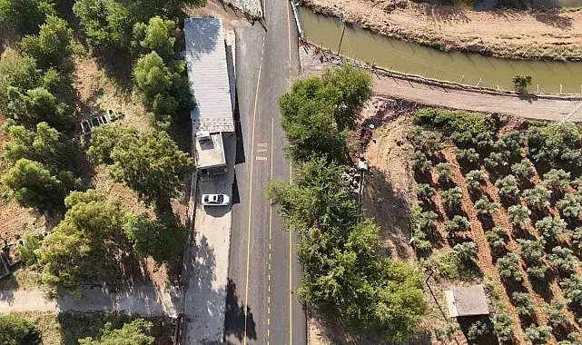 Kırıkhan'da bağlantı yollarına 1,4 kilometrelik asfalt