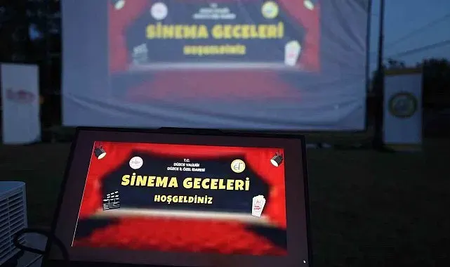 'Köyümde açık hava sinema gösterimi' Arabacı Köyü'nde devam edecek