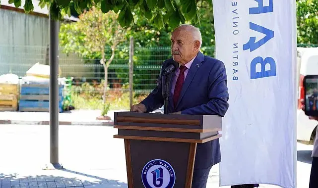 BARÜ Bilim Kafe etkinliğinde gençlere geleceğin meslekleri anlatıldı