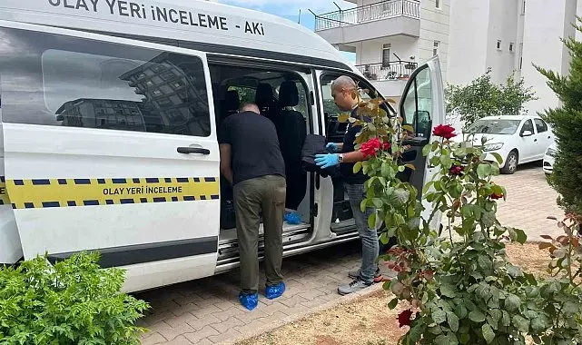 Antalya'da bir kadın evinde ölü bulundu