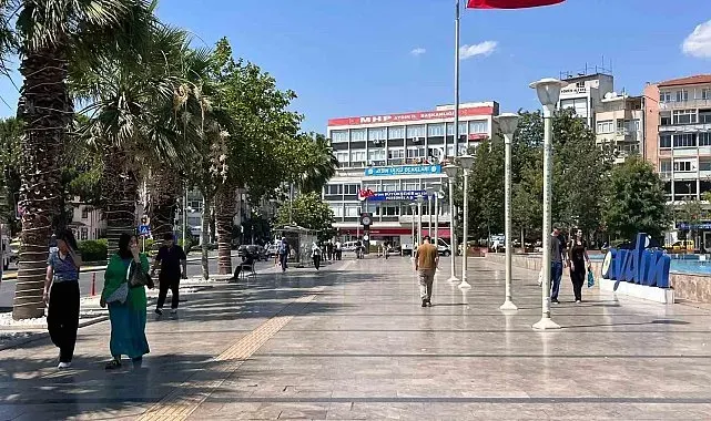 Aydın Efeler'de bunaltan sıcak hayatı yavaşlattı