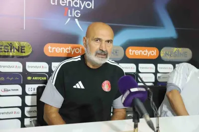Bandırmaspor - Ümraniyespor Maçının Ardından Teknik Direktörler Konuştu