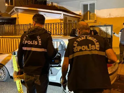 Kayseri'de Husumetlisinin Babasının Otomobilini Kurşunladılar