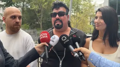 Ünlü Şarkıcı Kobra Murat'tan Şoke Eden İtiraf: '1 Milyon Dolar İstiyorlar, Evimizi Taratmakla Tehdit Ediyorlar