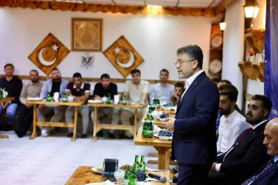 Bakan Yumaklı Erzincan'da Gençlerle Buluştu: AK Parti'nin Yarınlarında Gençler Var