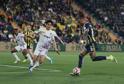 Fenerbahçe ve Eyüpspor Süper Lig'de 5. Randevuda: Kritik Maç Öncesi Öne Çıkanlar