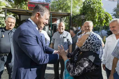 İzmir Büyükşehir Belediye Başkanı Cemil Tugay’dan Buca’da Mahalle Turu