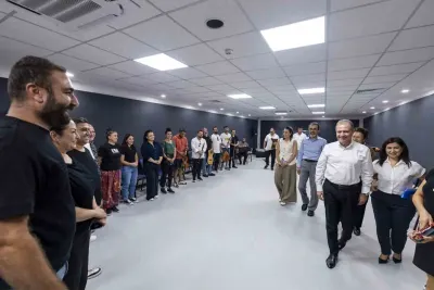 Mersin Büyükşehir Belediye Başkanı Vahap Seçer Personelle Bir Araya Geldi