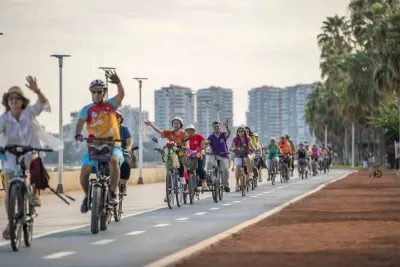 Mersin'de Bisikletseverler Güvenli Sürüş ve Bakım Eğitimi İçin Pedal Çevirdi