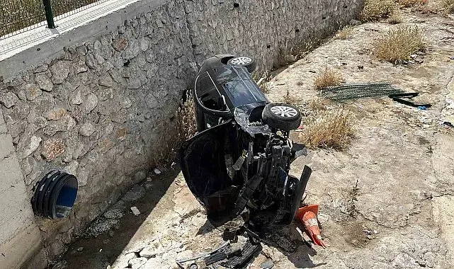 Çorum'da otomobil dereye uçtu: 2 yaralı