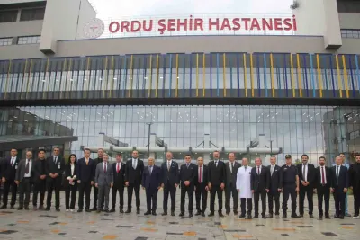 Ordu Şehir Hastanesinde Hasta Kabulü Başladı: İlk Muayeneyi Protokol Üyeleri Oldu