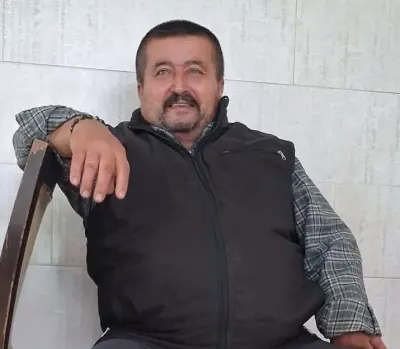 İzmir'de Feci Kaza: Yol Kenarında Bekleyen Motosiklet Sürücüsü Hayatını Kaybetti
