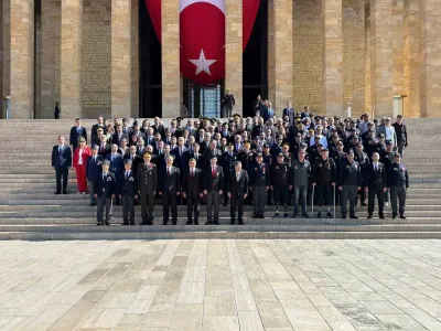 Ankara Valisi Yakup Canbolat ve Heyetinden Anıtkabir'e 19 Eylül Gaziler Günü Ziyareti