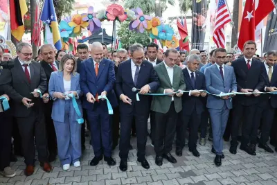 5. Uluslararası Menemen Çömlek Festivali Renkli Görüntülerle Başladı