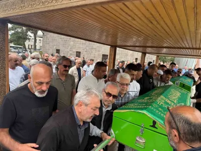Gazeteci Fuat Kantarcı Erzurum'da son yolculuğuna uğurlandı