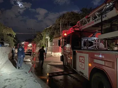 Kayseri'de Mangal Faciası: Balkonda Yakılan Ateş İki Evi Küle Çevirdi