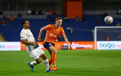 Başakşehir FK - Gençlerbirliği Maçında İlk Yarı Sona Erdi: 2-0