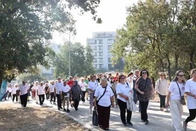 Nilüfer’de Alzheimer Farkındalığı İçin Yürüyüş Düzenlendi