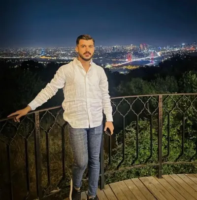 Şanlıurfa'da Koyun Sürüsüne Çarpan Otomobilin Sürücüsü Hayatını Kaybetti