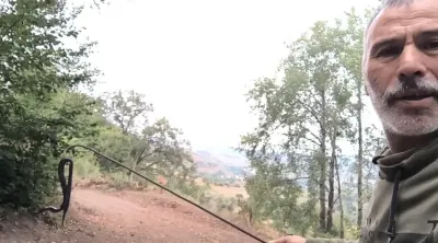 Tokat'ta Bahçede Kuşburnu Toplarken Nadir Görülen Baran Engereği İle Karşılaştı