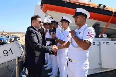Gökçeada Kaymakamı Osman Acar’dan ‘TCSG-91’ Sahil Güvenlik Botu’na Ziyaret