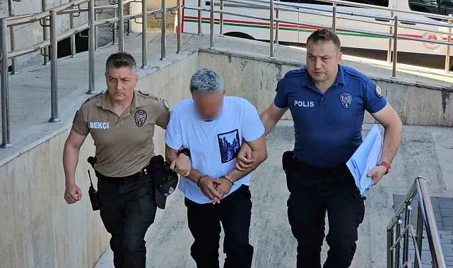 Zonguldak'ta kadın sürücüyü dikiz aynasıyla darp eden sürücü adliyeye sevk edildi