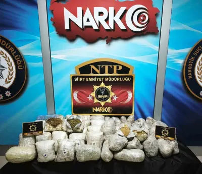 Siirt'te Koyun Yünleri Arasına Gizlenmiş 37 Kilo Esrar Ele Geçirildi