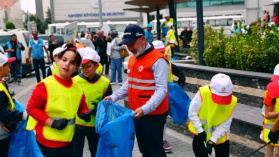 Başkan Çolakbayrakdar'dan Dünya Temizlik Günü Mesajı: Daha Temiz Bir Kayseri İçin Çalışıyoruz