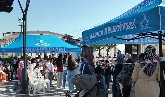 Bu otobüs ile mahalle şenlendi