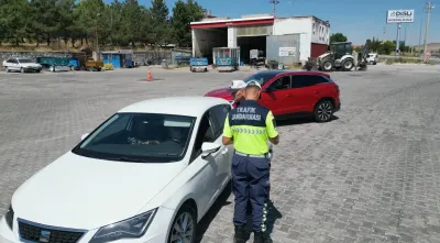 Bolvadin’de Jandarma Trafik Ekiplerinden Aralıksız Güvenlik Denetimi