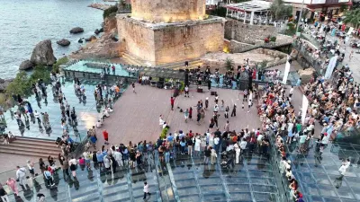 2 Bin Yıllık Tarihi Hıdırlık Kulesi’nde Büyüleyici Gün Batımı Konseri