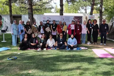 Sivas Numune Hastanesi Gebe Okulu'nda Anne Adaylarına Gevşeme Teknikleri Eğitimi
