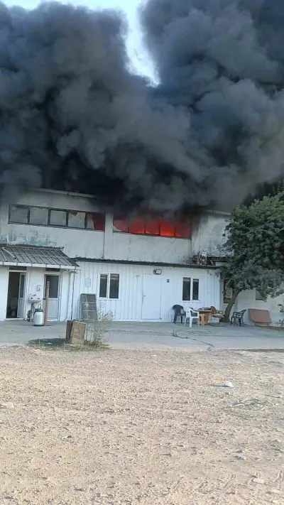 Tekirdağ Muratlı Sanayi Sitesi'ndeki Geri Dönüşüm Tesisinde Korkutan Yangın