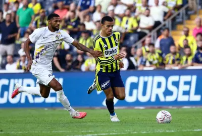 Fenerbahçe Eyüpspor'u 8-0 Mağlup Etti