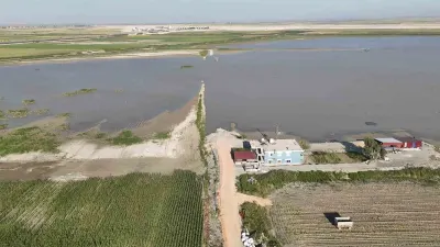 Amik Ovası'nda 9 Ay Geçti, Sular Çekilmedi: Tarım Arazileri Kuş Cennetine Döndü