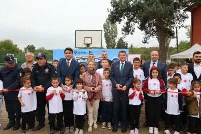Bilecik'te Köy Okulunda TÜBİTAK Destekli Bilim Şenliği: 9 Farklı Atölye Kuruldu
