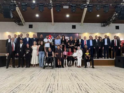Minik Gazetecilere Güneydoğu Gazeteciler Cemiyeti'nden Özel Ödül