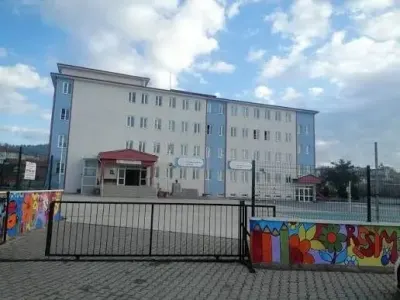 Balıkesir'de Öğrenciler İçin 'Dilini Kirletme' Nezaket Projesi Hayata Geçirildi