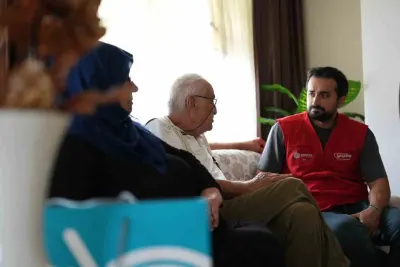 Başiskele'de Vefa Buluşması: Gönül Bağı Ekipleri Kıbrıs Gazilerini Evlerinde Ziyaret Etti