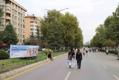 Eskişehir’de 'Arabasız Pazar' Etkinliği ile Bulvarlar Yayaların Oldu