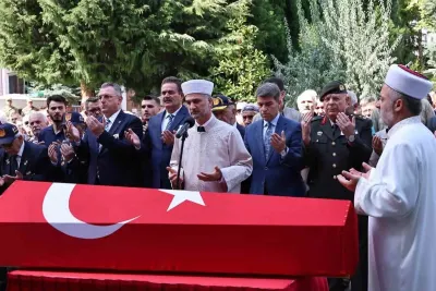 Kıbrıs Gazisi Bahattin Şen Amasya'da Son Yolculuğuna Uğurlandı