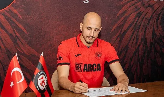Çorum FK, kaleci Erhan Erentürk'ü renklerine bağladı