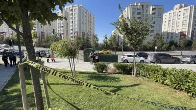 Başakşehir'de Alacak Verecek Kavgası Kanlı Bitti: 2 Yaralı