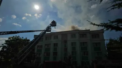 Kayseri'de Öğrenci Yurdunun Çatısında Çıkan Yangın Korkuttu